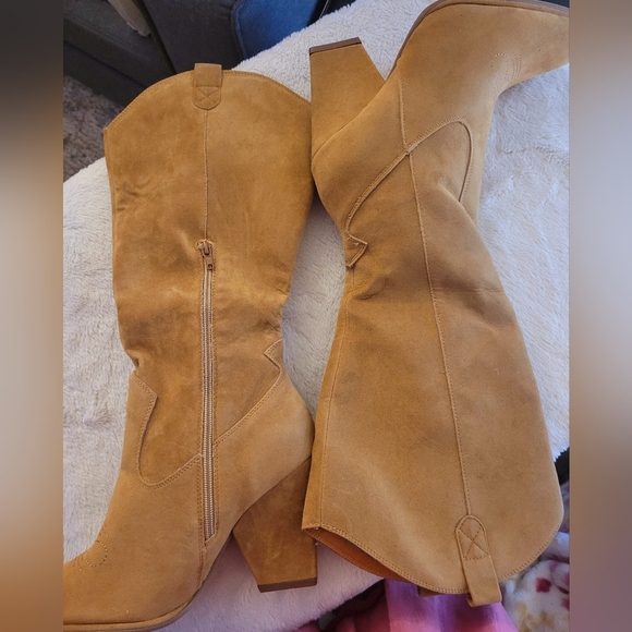 🤠 Cowgirl Boots - Picture 3 of 13